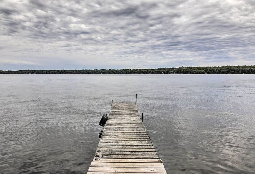 Lakefront Minocqua Cabin W/ Dock & Fire Pit!