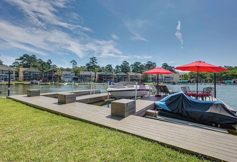 Lakefront Montgomery Home W/ Porch & Dock!