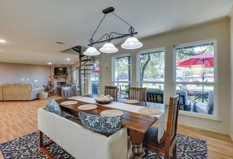 Lakefront Montgomery Home W/ Porch & Dock!