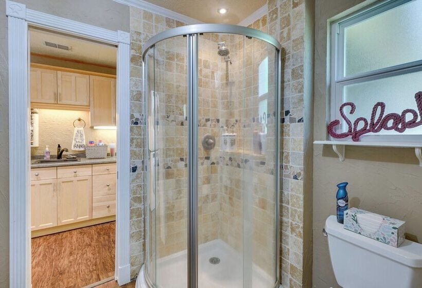 Lakefront Montgomery Home W/ Porch & Dock!