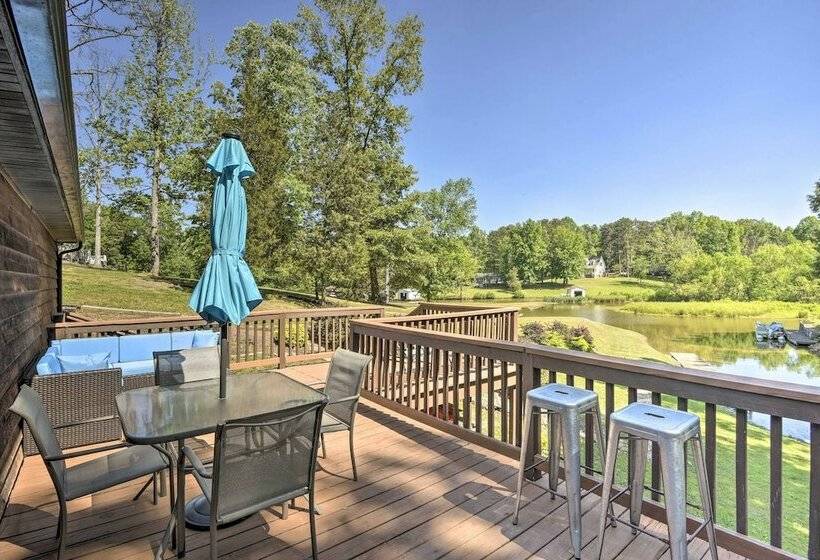 Lakefront Semora Cabin With Dock & Furnished Deck