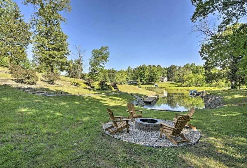 Lakefront Semora Cabin With Dock & Furnished Deck