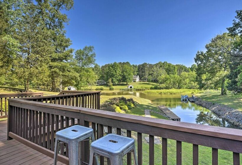 Lakefront Semora Cabin With Dock & Furnished Deck