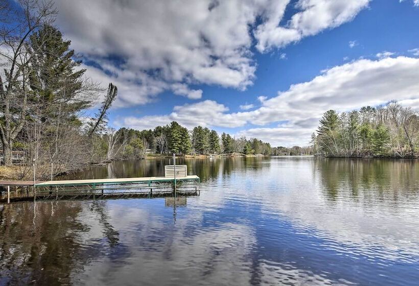Lakeside Cabin W/ Fire Pit: Near Pine Point Park!