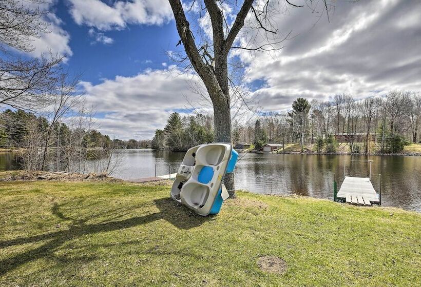Lakeside Cabin W/ Fire Pit: Near Pine Point Park!