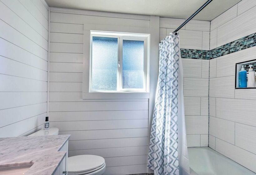 Lakeside Lacey Gem W/ Fire Pit + Private Dock