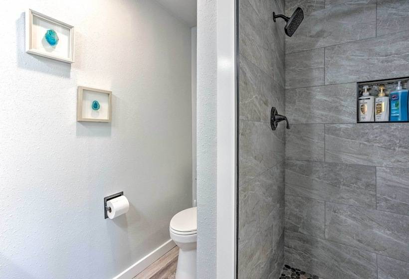 Lakeside Lacey Gem W/ Fire Pit + Private Dock