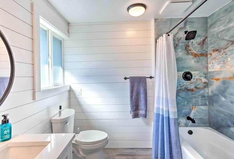 Lakeside Lacey Gem W/ Fire Pit + Private Dock