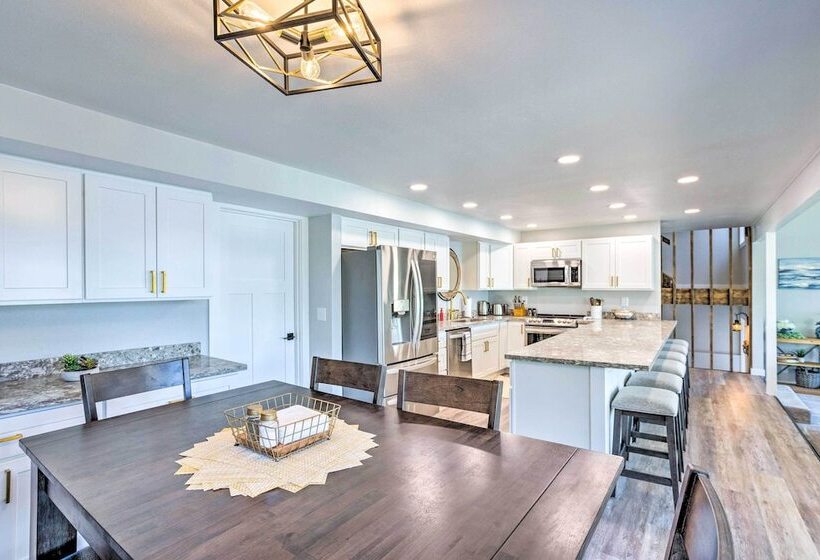 Lakeside Lacey Gem W/ Fire Pit + Private Dock