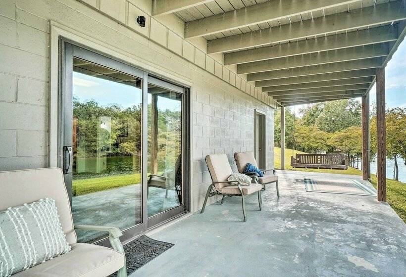Lakeside Spring City Home: Private Boat Ramp!