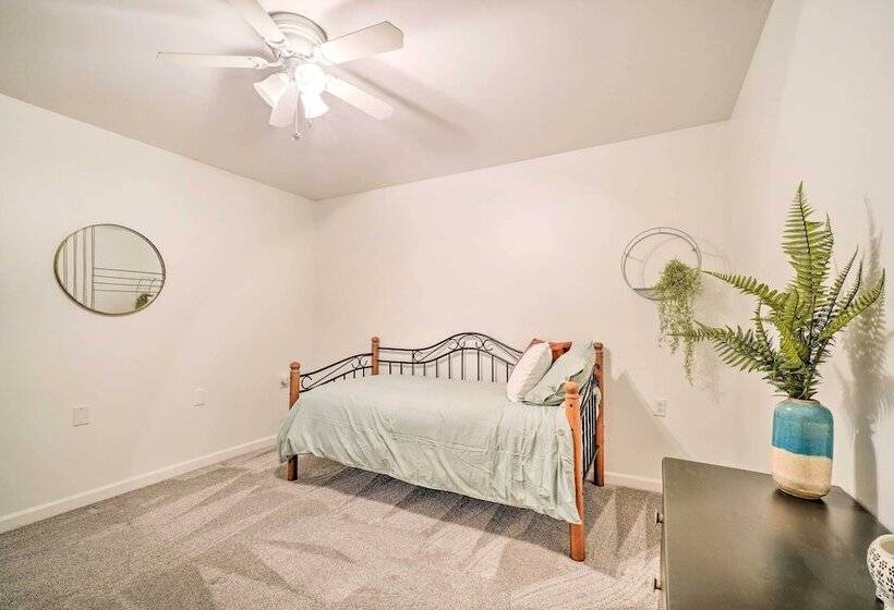 Lakeside Spring City Home: Private Boat Ramp!