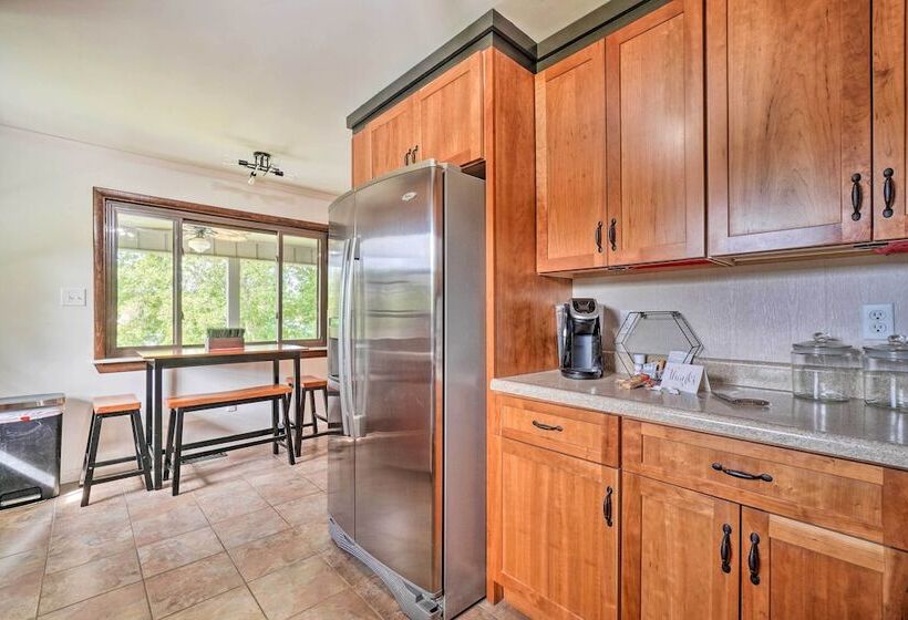 Lakeside Spring City Home: Private Boat Ramp!