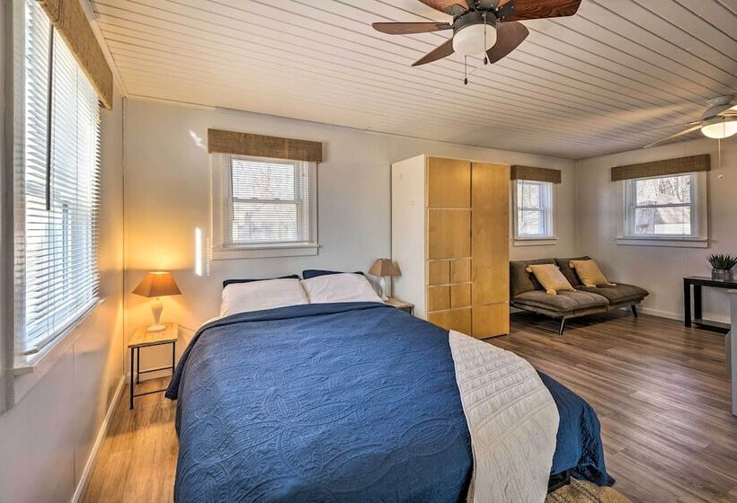 Lakeview Mecosta Cottage W/ Grill + Fire Pit