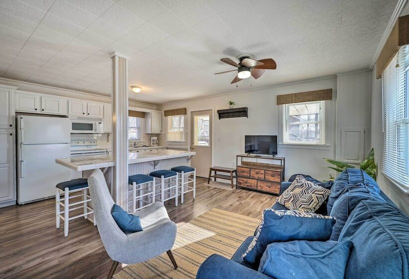 Lakeview Mecosta Cottage W/ Grill + Fire Pit