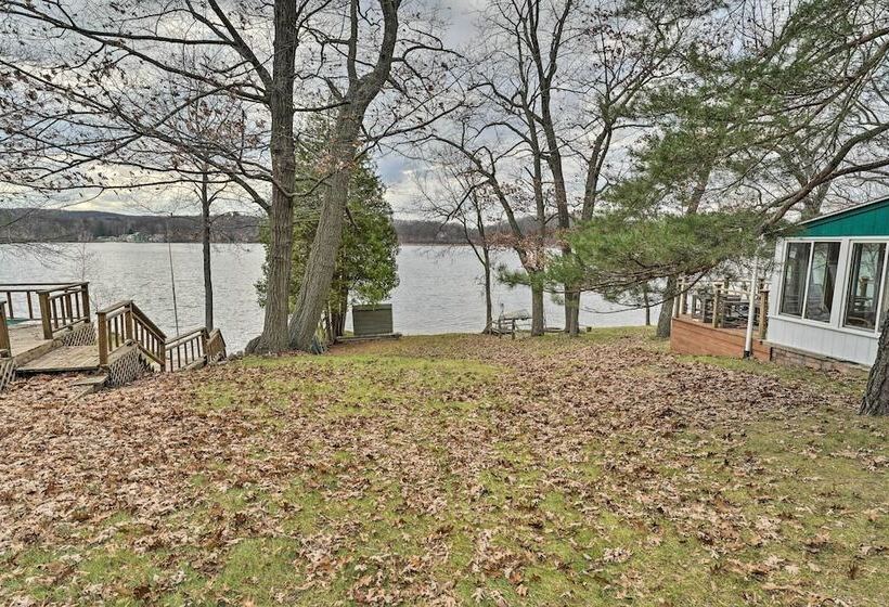 Lakeview Mecosta Cottage W/ Grill + Fire Pit