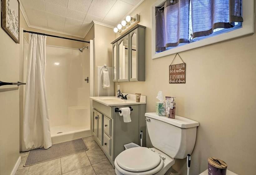 Lakeview Mecosta Cottage W/ Grill + Fire Pit