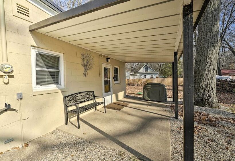 Lakeview Mecosta Cottage W/ Grill + Fire Pit