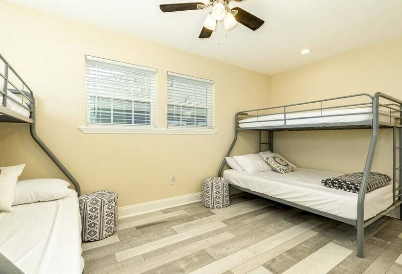 On Galveston Bay: Spacious Home W/ Pier & Grills!