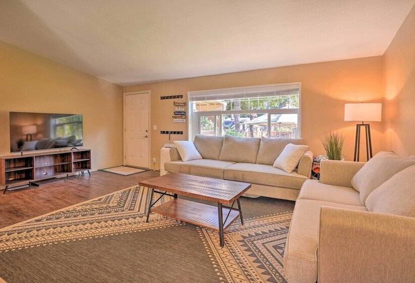 Lovely Detroit Home W/ Deck   Walk To Town!