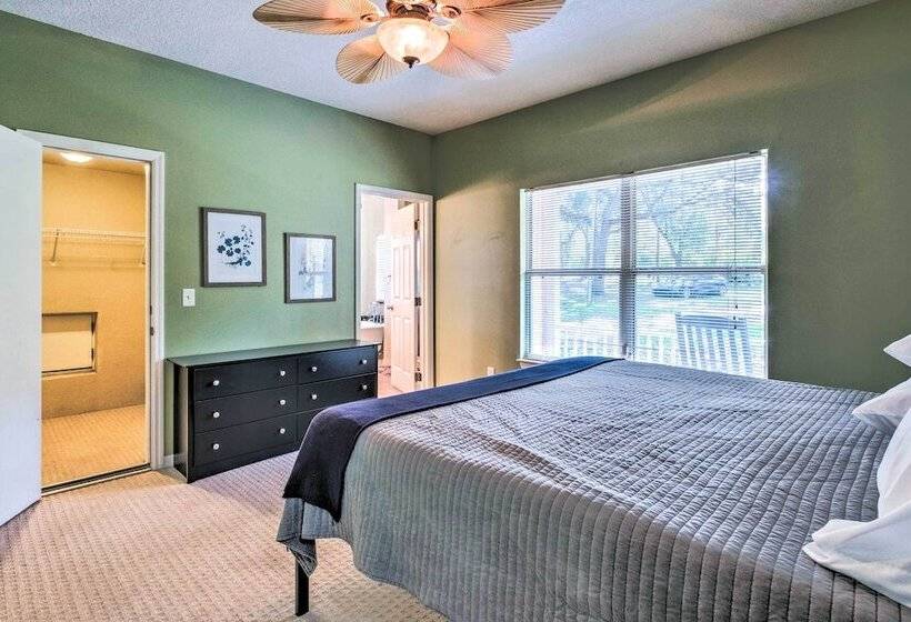 Lovely Hawthorne Home W/ Private Boat Dock!