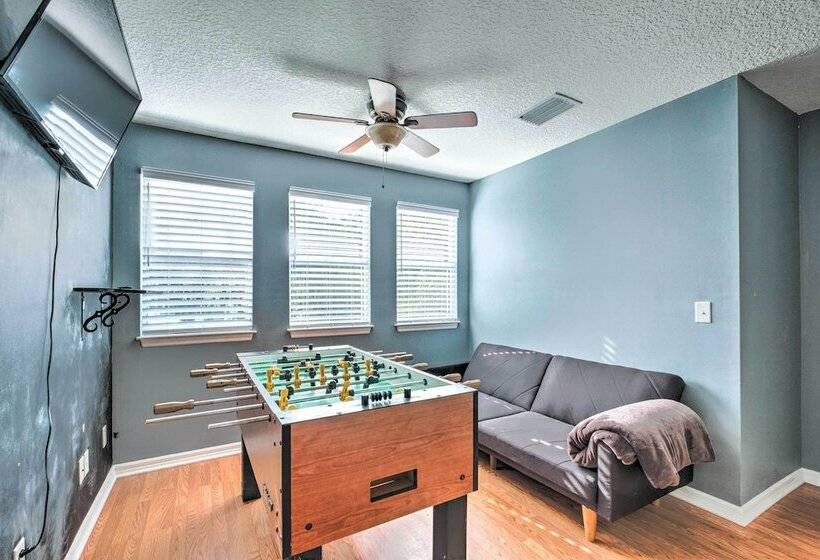 Lovely Hawthorne Home W/ Private Boat Dock!