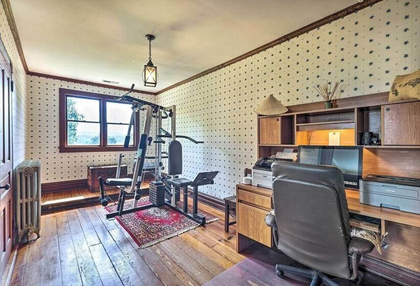 Lush Elkin Home W/ Porch Views & Pool Table