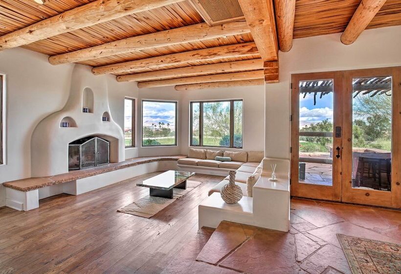 Luxe Adobe Retreat W/ Mountain & Golf Course Views
