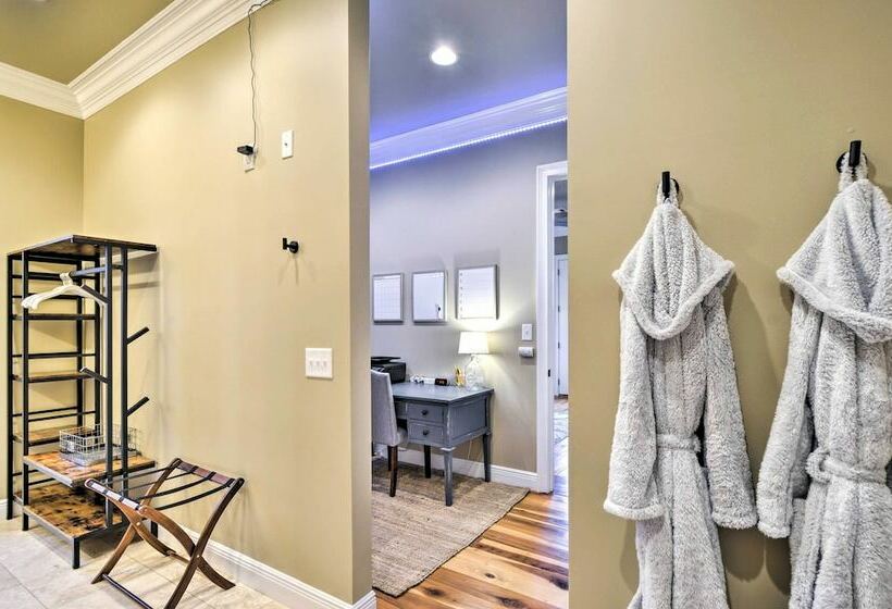 Luxe Home W/ Boat Dock, Tims Ford Lake Views!