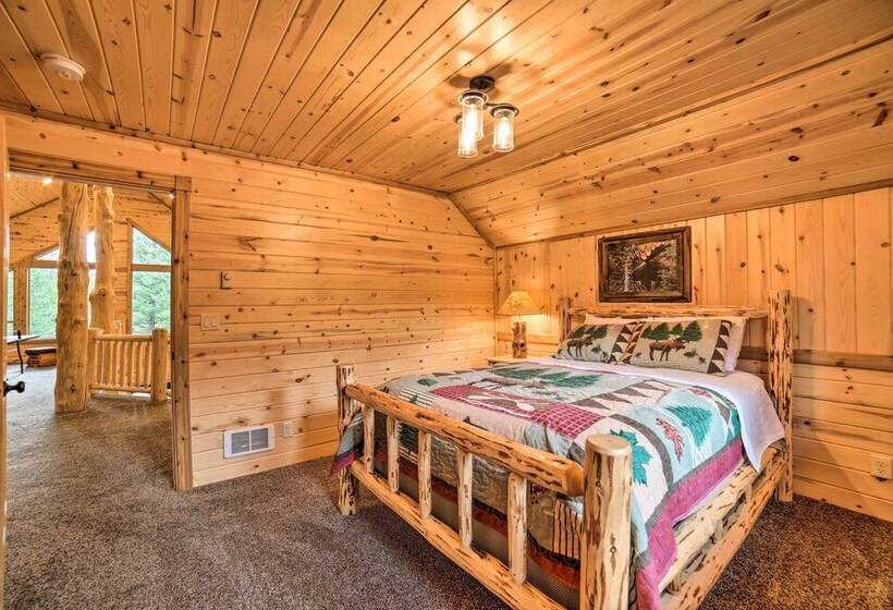 Luxe Island Park Cabin W/ National Forest Views!