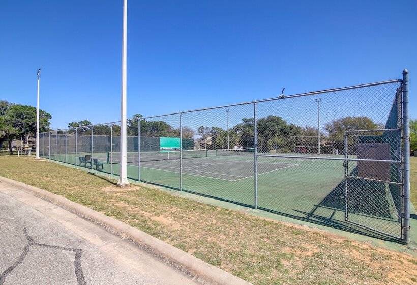 Luxe  Lake House Retreat  W/ Lake Travis View