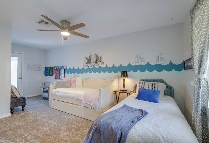 Luxe  Lake House Retreat  W/ Lake Travis View