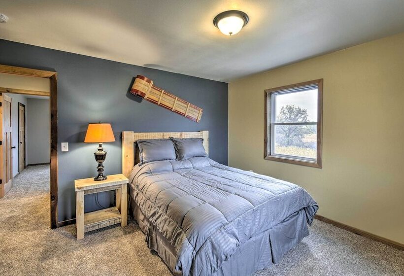 Lakefront Wisconsin Dells Home W/ Game Room