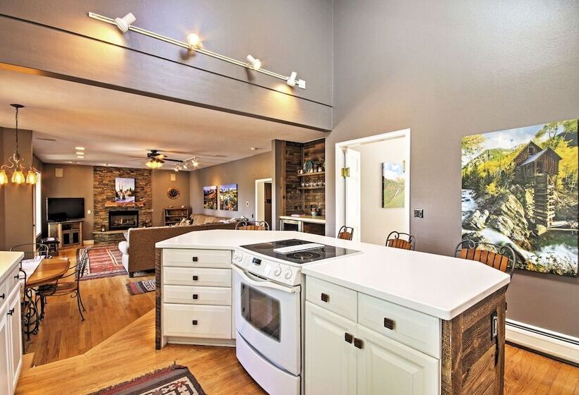 Mtn View Breck Home W/ Hot Tub ~ 1 Mi To Ski Lift!