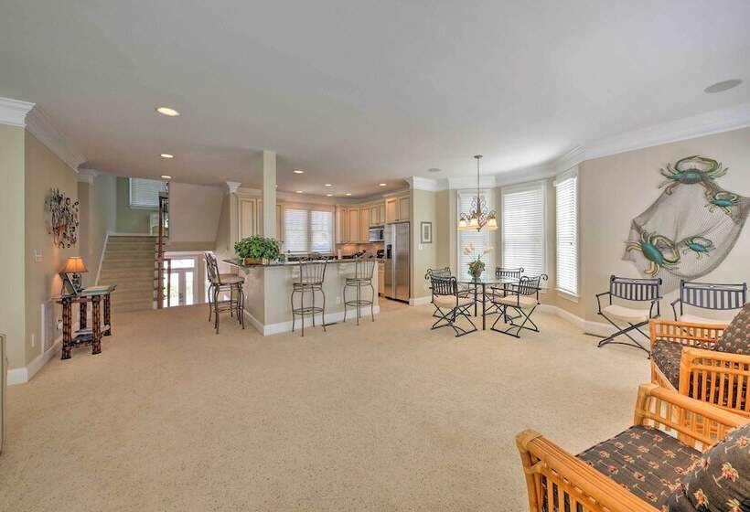 Manteo Waterfront Resort Home W/ 30 Ft Dock!