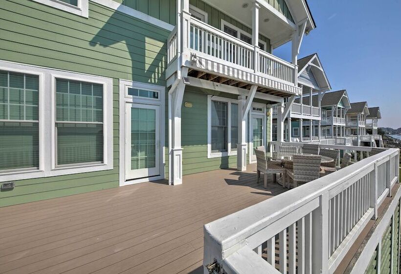 Manteo Waterfront Resort Home W/ 30 Ft Dock!