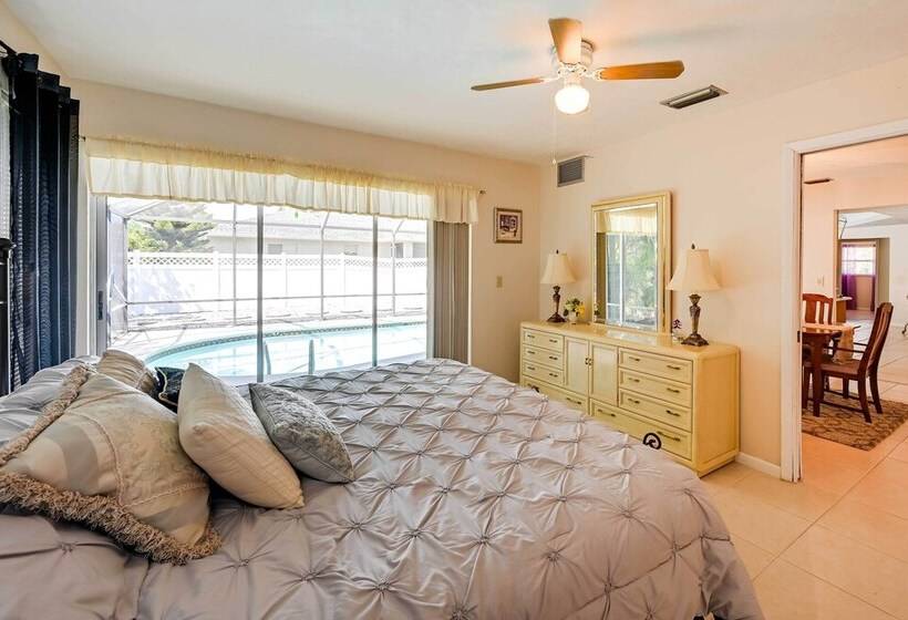 Marco Island Retreat W/ Pool ~ 1 Mi To Beach