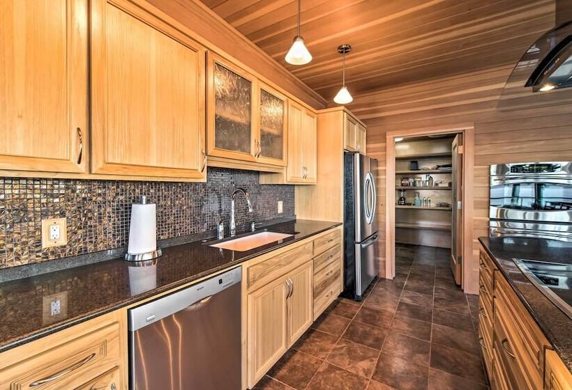 Marrowstone Island Home: 20 Mins To Port Townsend!