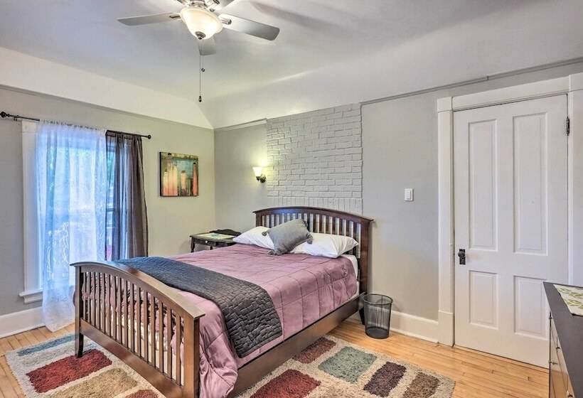 Milwaukee Home < Half Mi To Lake Michigan!