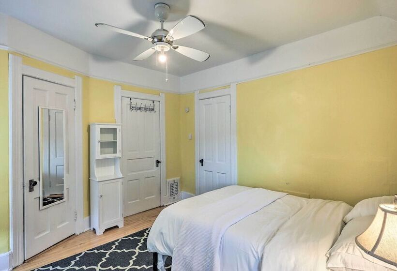 Milwaukee Home < Half Mi To Lake Michigan!