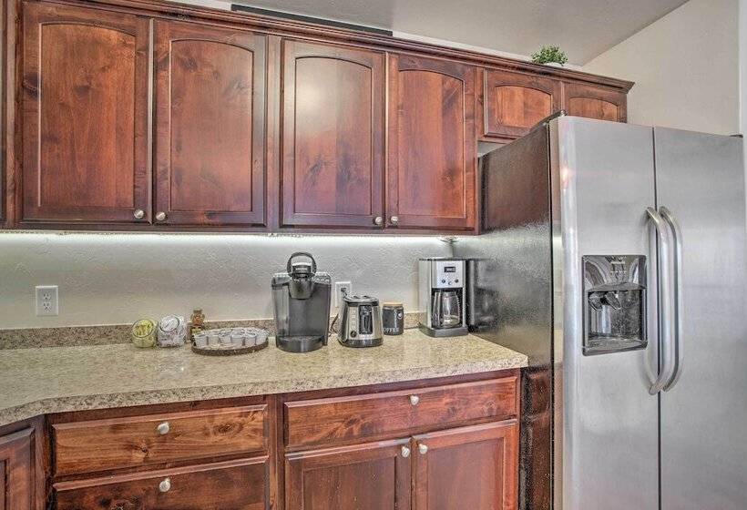 Moab Retreat: 10 Mi To Arches National Park!