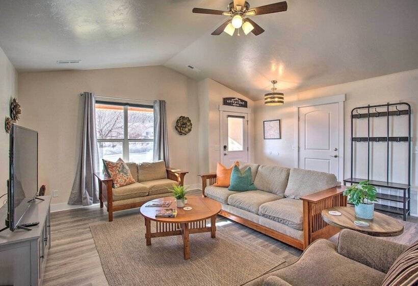 Moab Retreat: 10 Mi To Arches National Park!