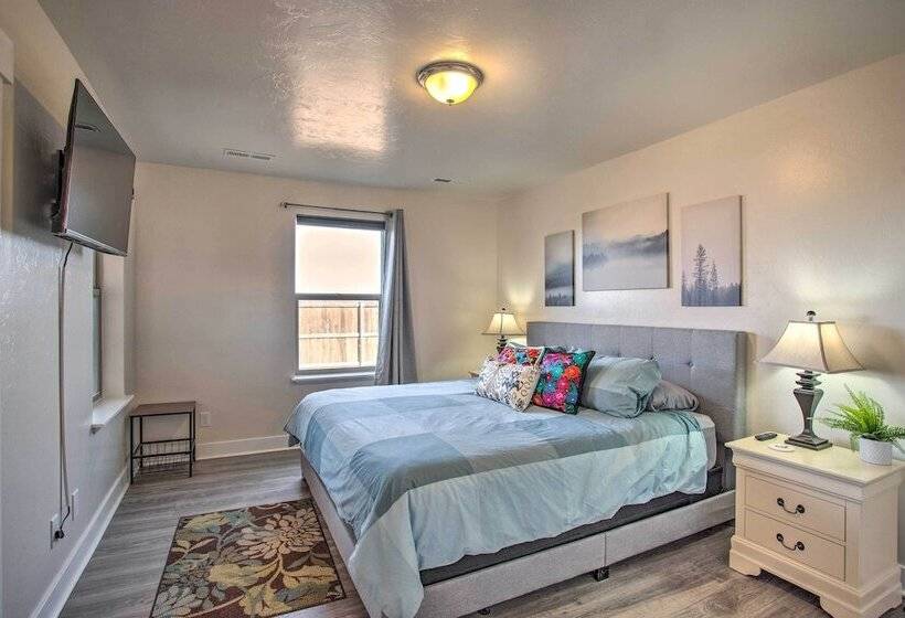 Moab Retreat: 10 Mi To Arches National Park!