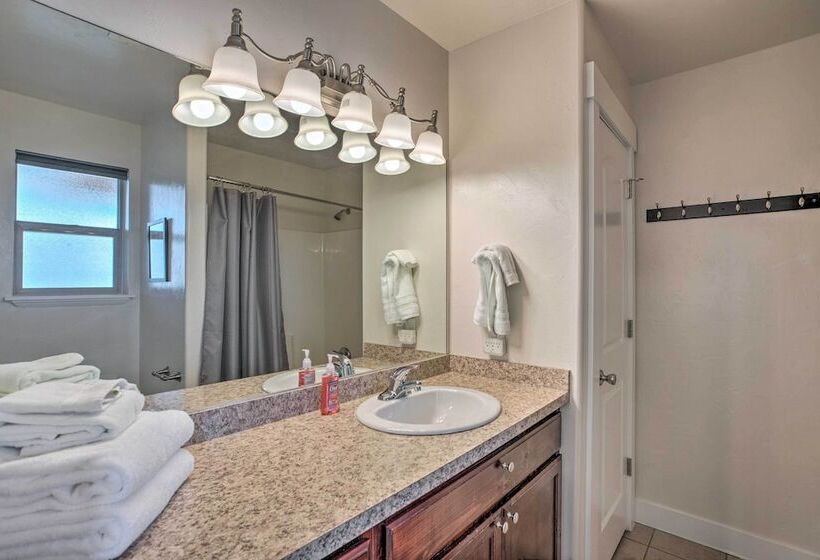 Moab Retreat: 10 Mi To Arches National Park!