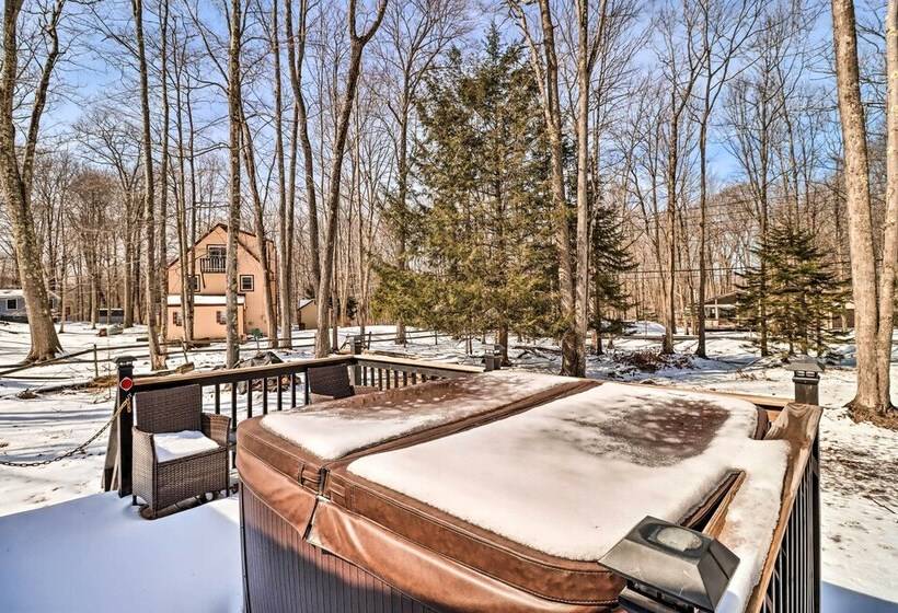 Hot Tub & Fire Pit: Modern Pocono Mountain Home