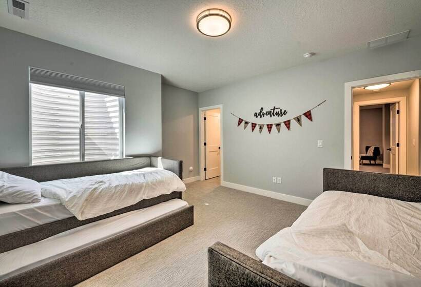 Modern Group Friendly Home, 15 Mi To Downtown Slc!