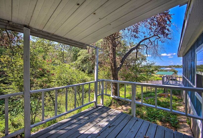 Modern Lakefront Mabank Home W/ Pool Table!