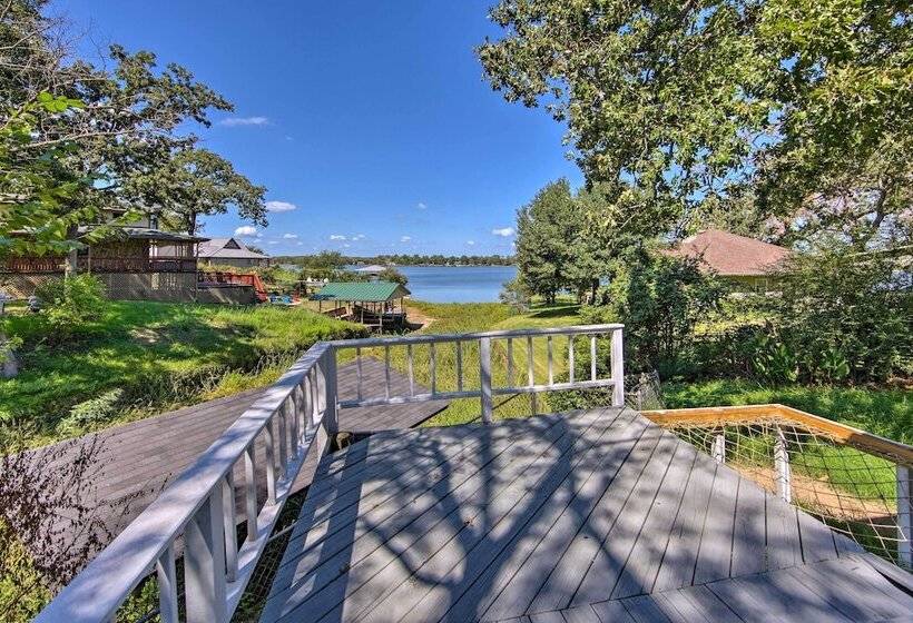 Modern Lakefront Mabank Home W/ Pool Table!