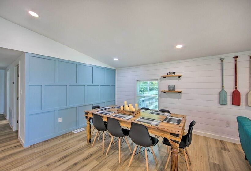 Modern Lakefront Mabank Home W/ Pool Table!