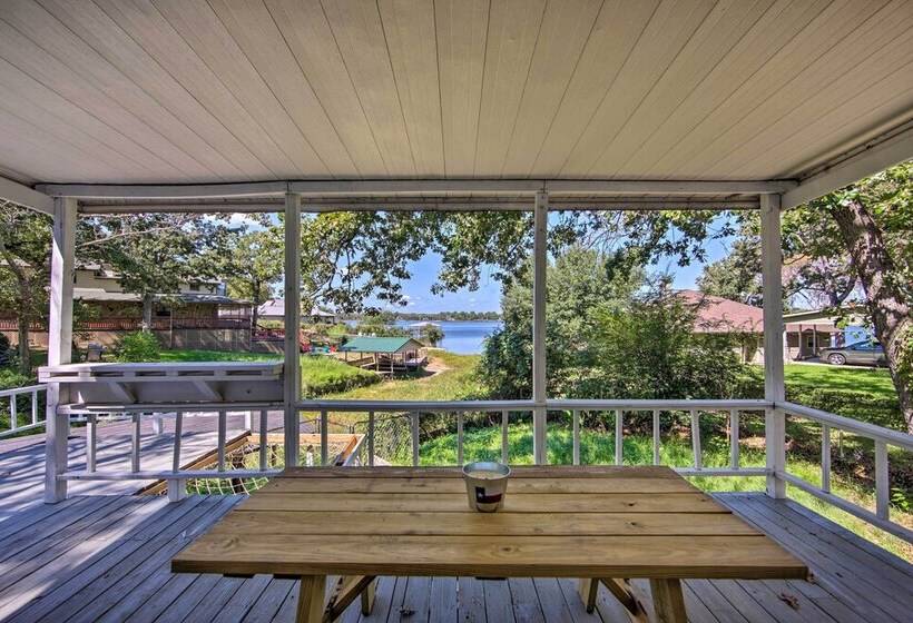 Modern Lakefront Mabank Home W/ Pool Table!