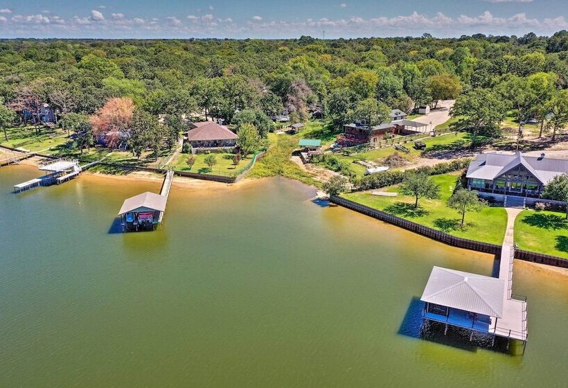 Modern Lakefront Mabank Home W/ Pool Table!